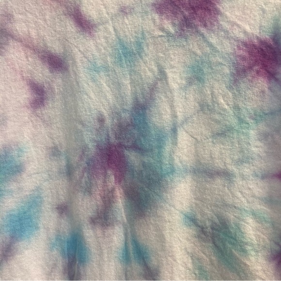 Handcrafted Size Medium Tie-dyed Short Sleeve Tee - Picture 3 of 6